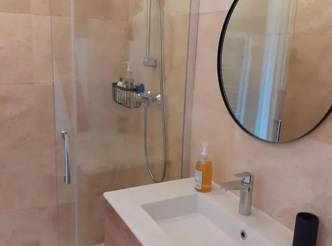 La Fée Des Eaux Bed & Breakfast 3*